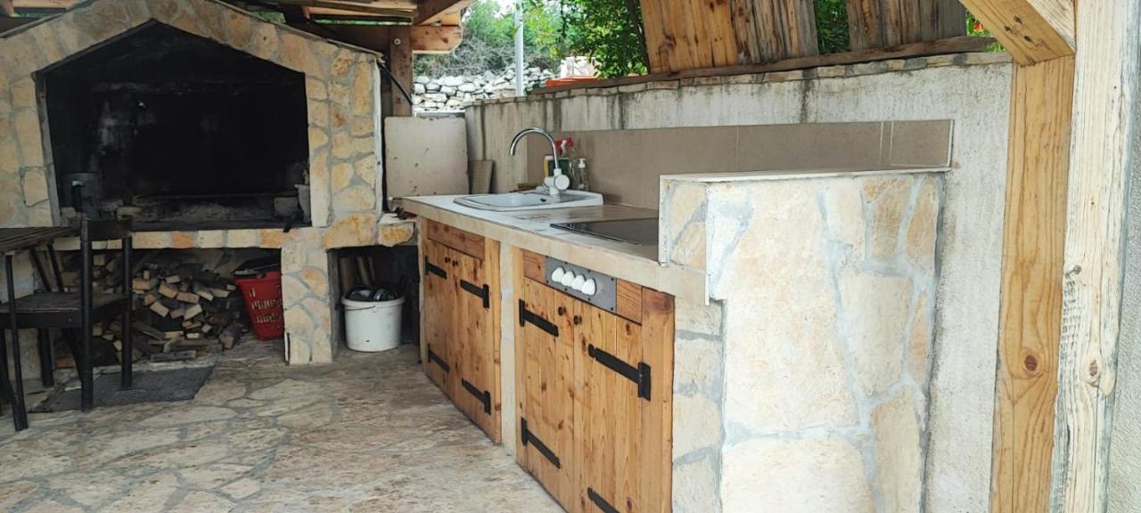 Kuca Za Odmor Postonjski ماسلينتسا المظهر الخارجي الصورة